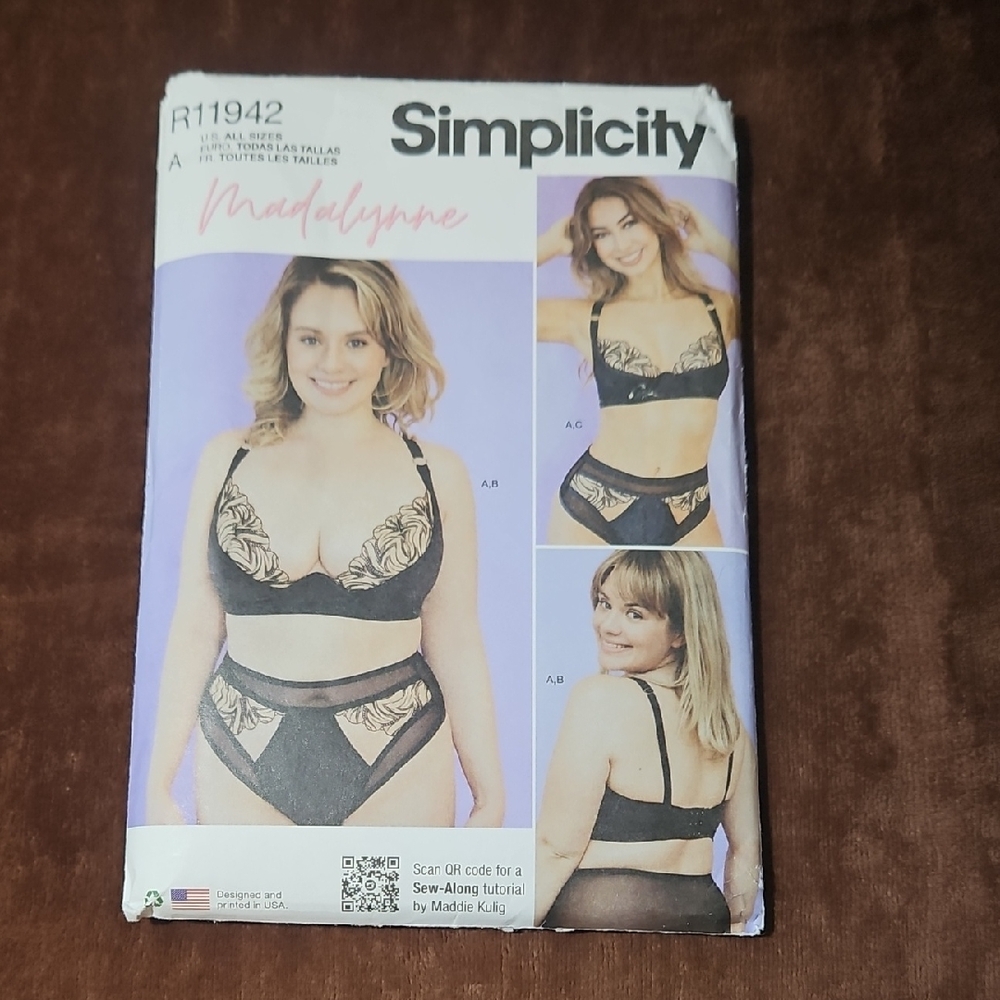Simplicity R11942 Madalynne Pattern UNCUT
